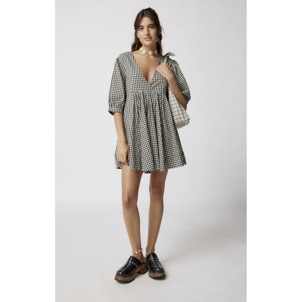 Ecote Vero shapeless v-neck mini dress Large Puff Sleeve Black White Gingham